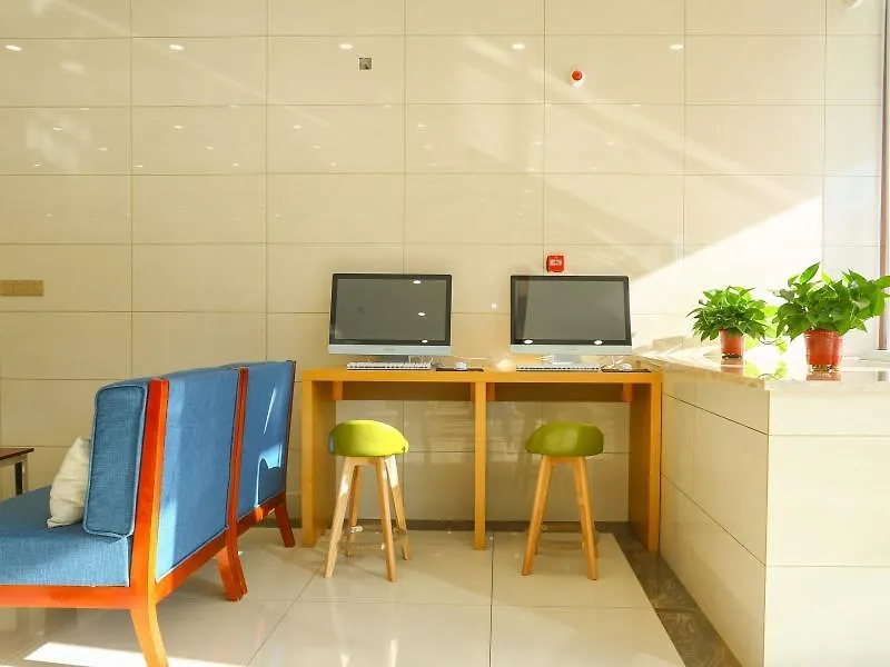 Greentree Inn Shangqiu Liangyuan District Suiyang Avenue Hotel 3*,  China